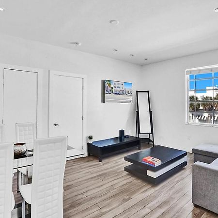 Luxe 2Br1Bath South Beach 1 Min Walk From Ocean Miami Beach Bagian luar foto